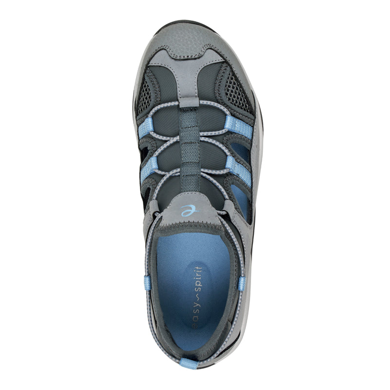 Everete Walking Shoes