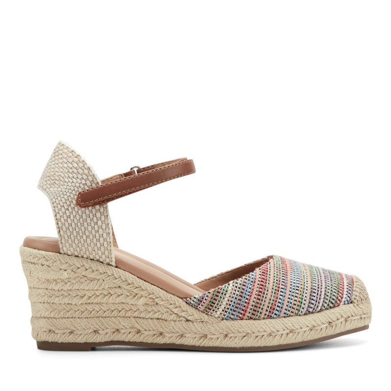 Makaylie Wedge Heels