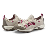 Everete Walking Shoes