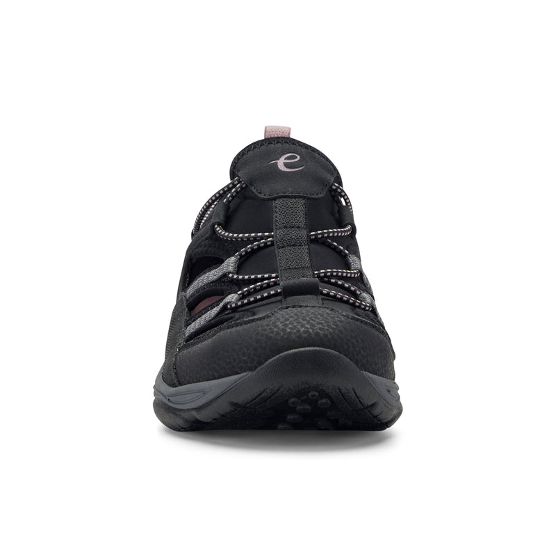 Everete Walking Shoes