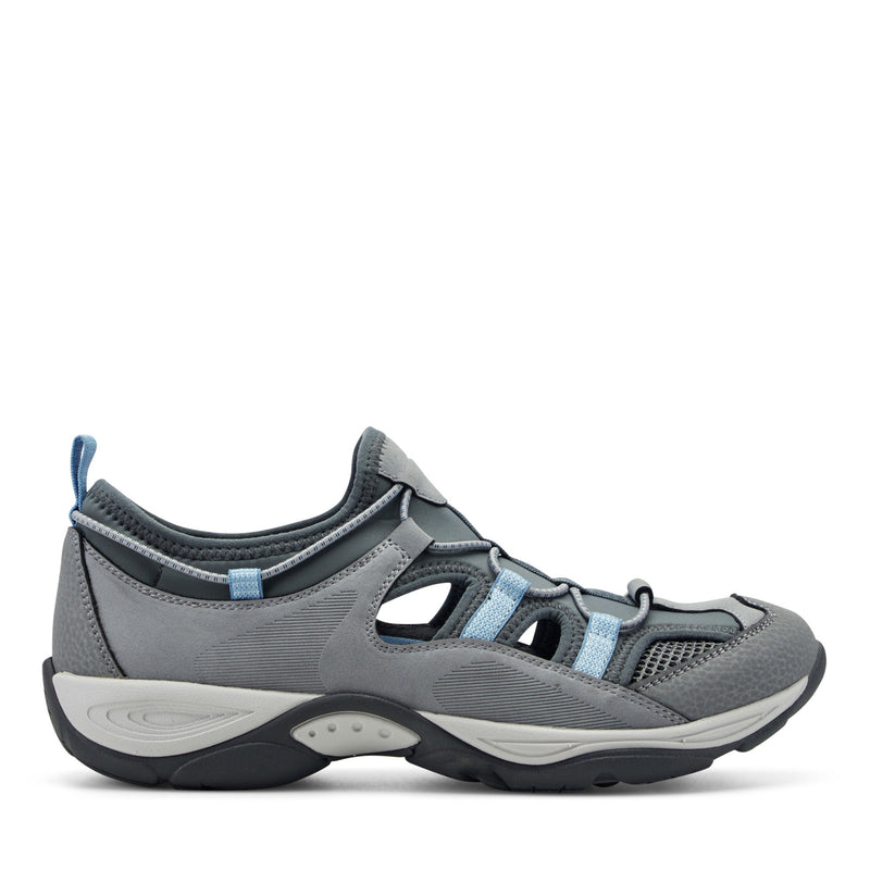 Everete Walking Shoes