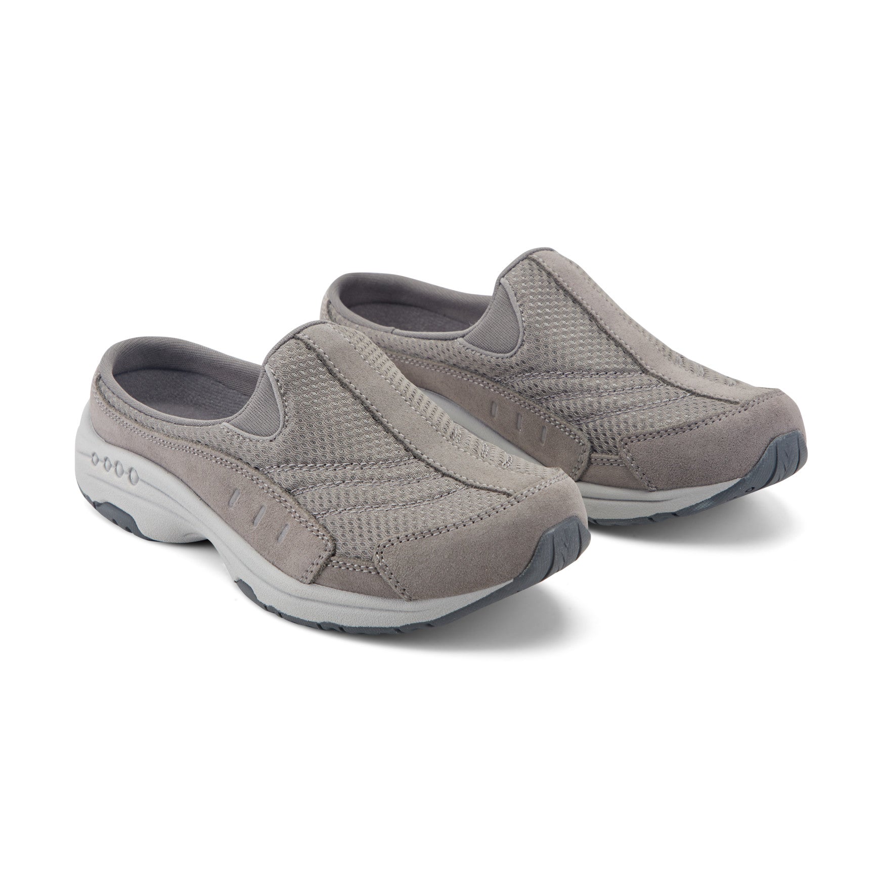 テラミーシーツ　グレージュ Women's Traveltime Clogs - Grey Suede/Mesh | Easy Spirit