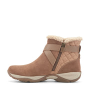 Evara Cozy Booties