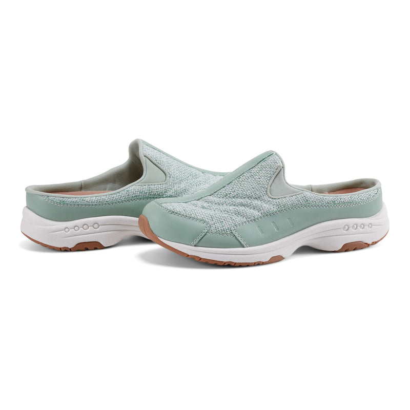Traveltime Clogs
