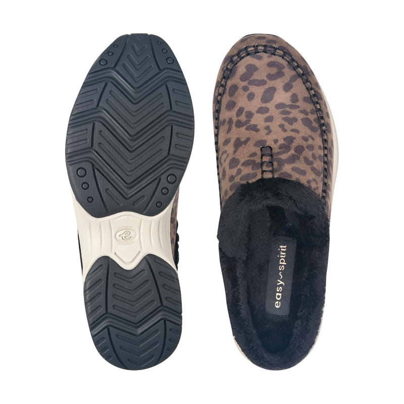 Travelfurr Clogs