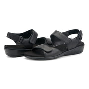 Hartwell Flat Sandals