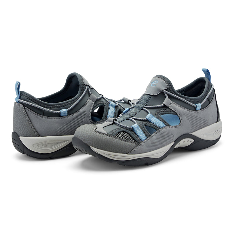 Everete Walking Shoes