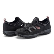 Everete Walking Shoes