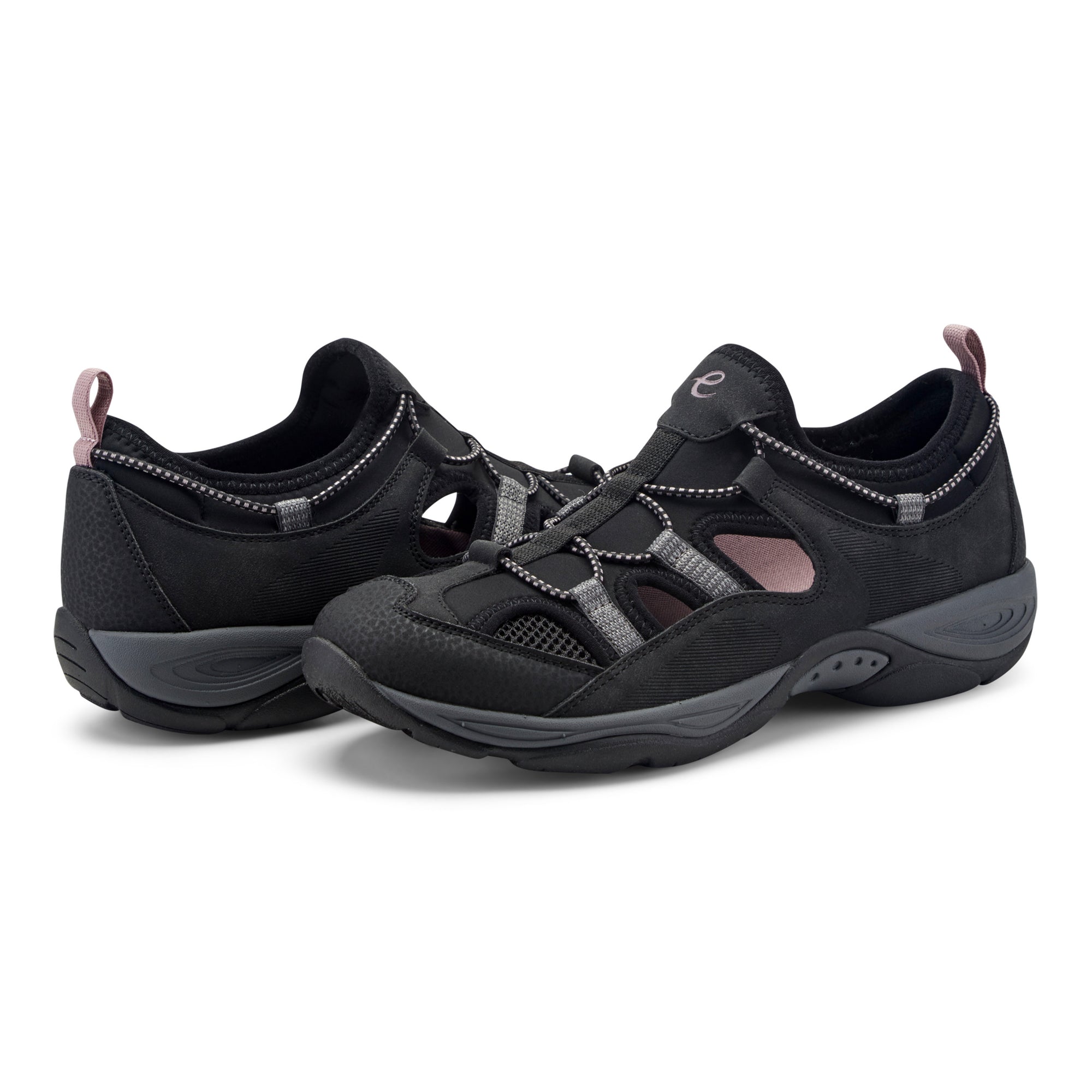 Everete Walking Shoes