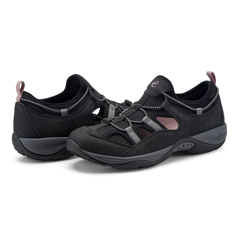 Everete Walking Shoes